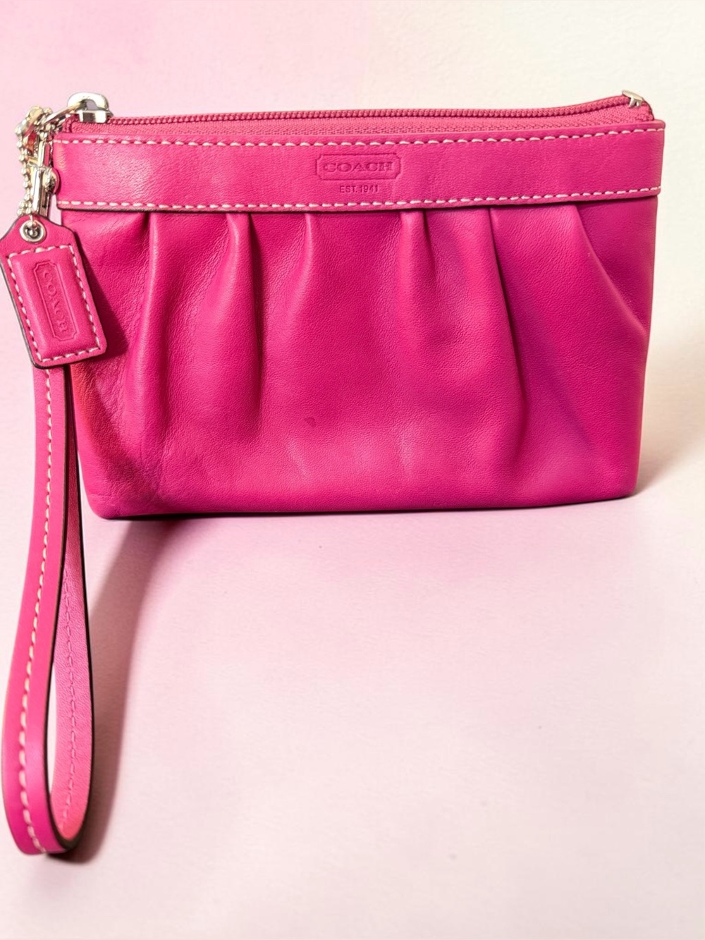 Coach Hot Pink Leather Wristlet w/COA (A558)